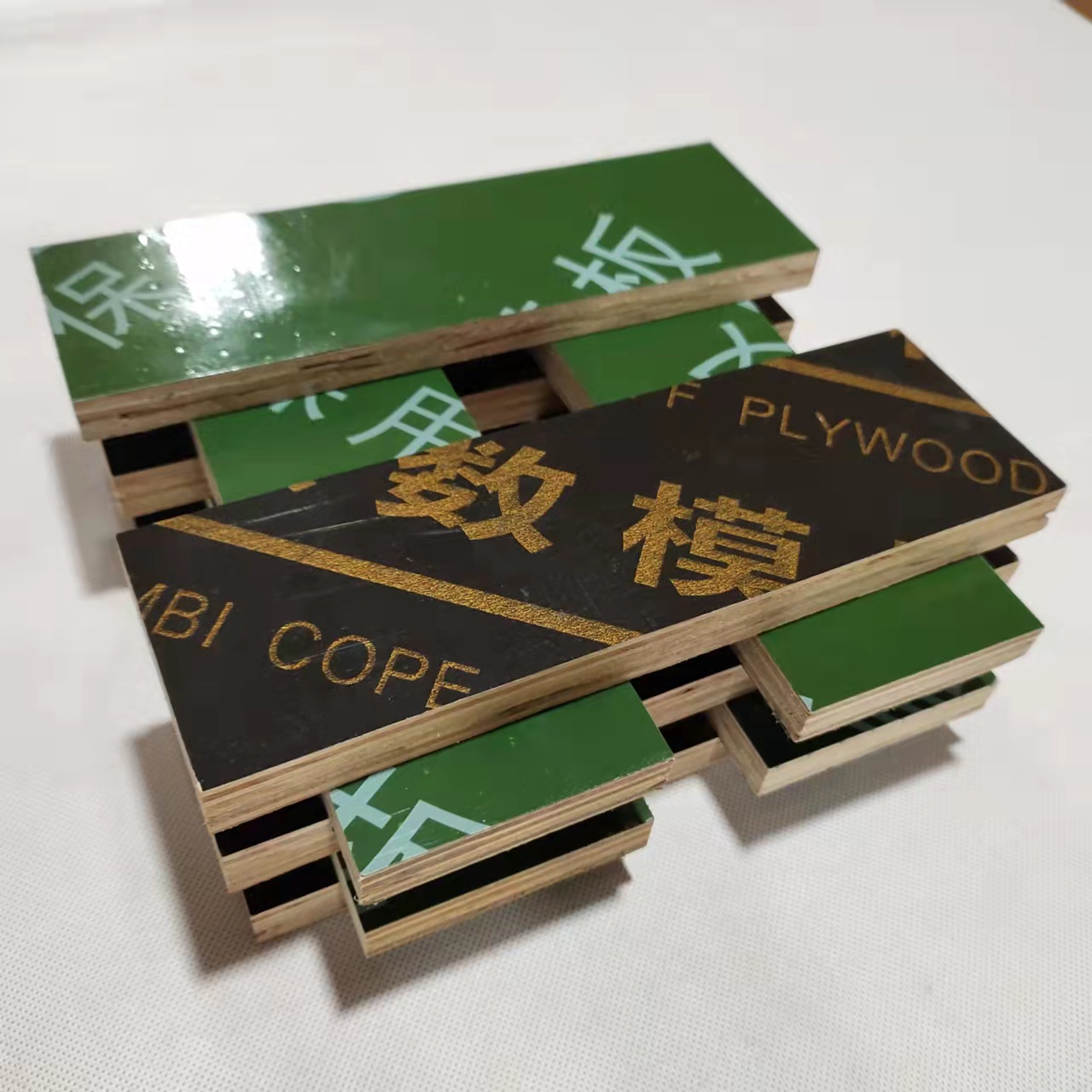 隨著建筑模板加工和生產技術的不斷創新，建筑模板的種類越來越多