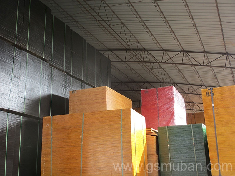 工地模板1.5厚度的有什么特點(diǎn)?優(yōu)缺點(diǎn)介紹